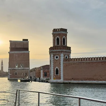 Lägenhet Stucky House